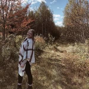 Meet your Posher, Nicole